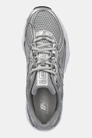 New Balance 740 Sneakers