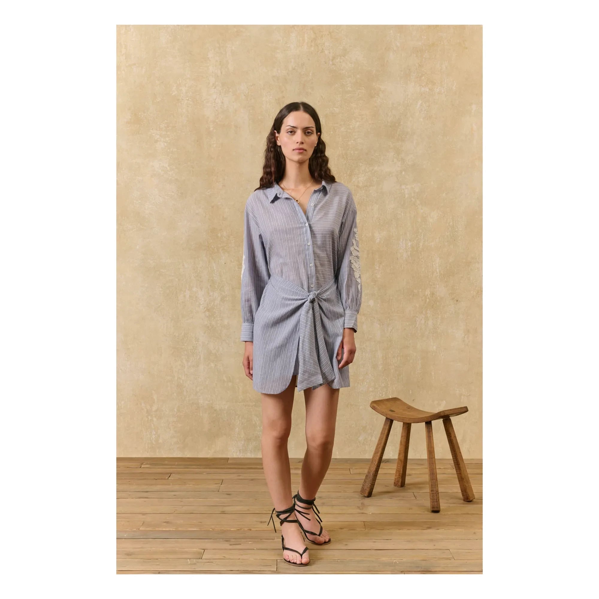Louise Misha – Gestreiftes Kleid Berenjere Bio-Baumwolle | Blau