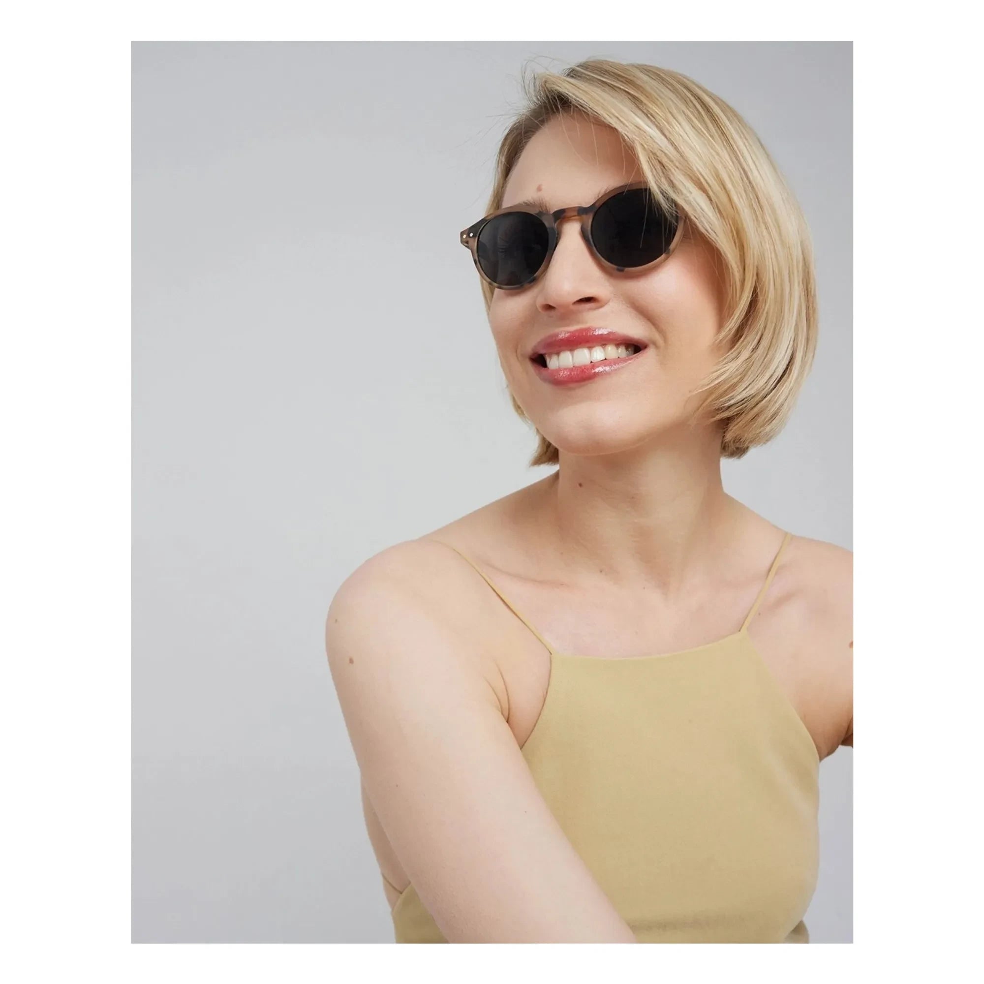 IZIPIZI - Sonnenbrille #H | Beige