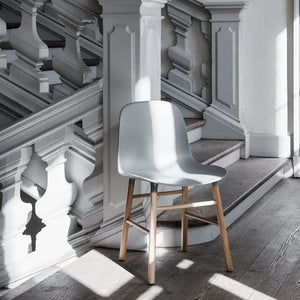 Normann Copenhagen - Oak Form Stuhl | Schwarz