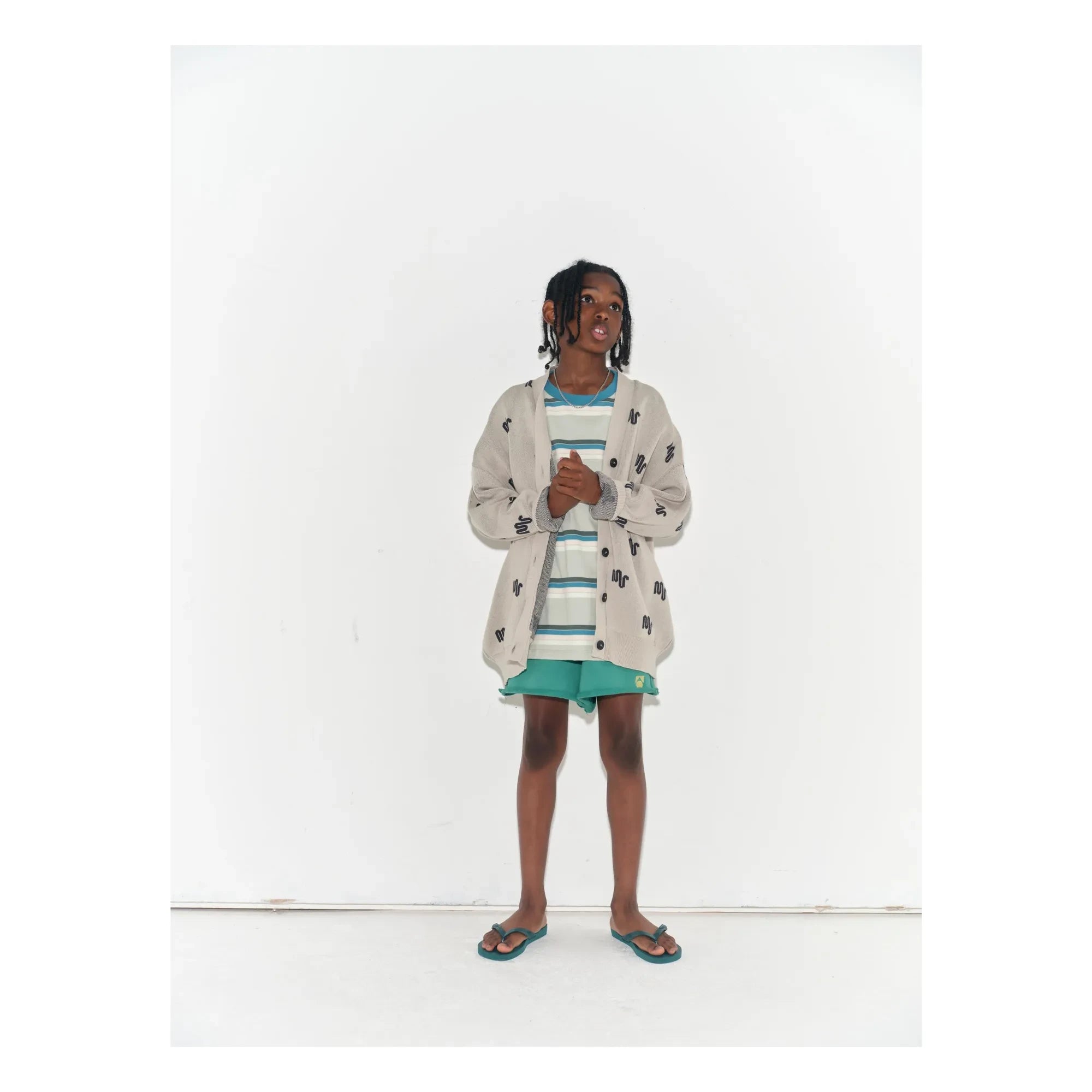Main Story - Monogramm-Strickjacke aus Bio-Baumwolle | Cremeweiß