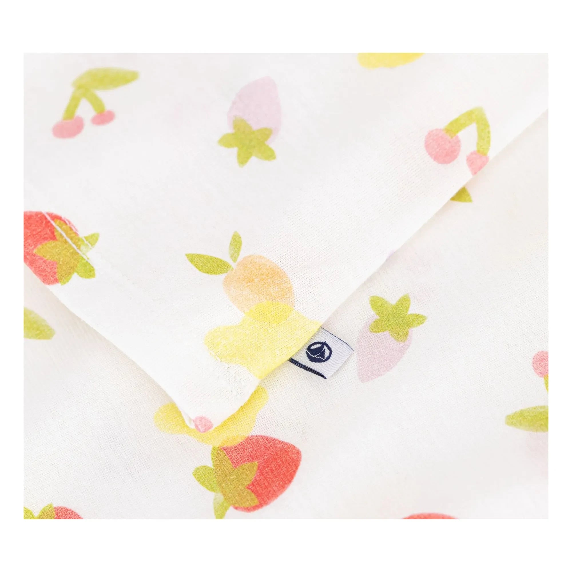 Petit Bateau – Schlafanzug mit Obstmuster | Ecru