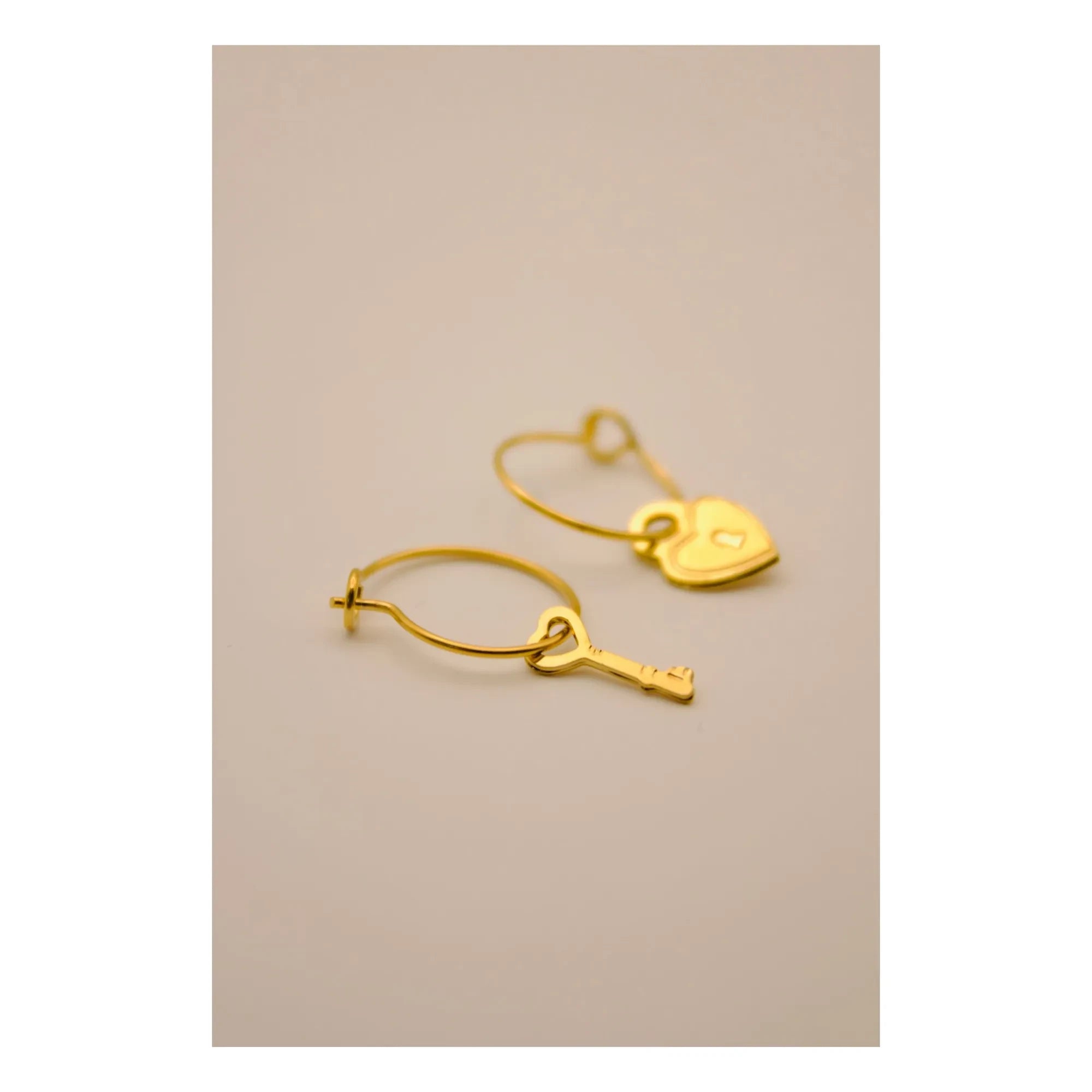 Adorabili - Versteckte Mini-Creolen | Gold