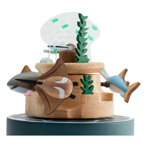 Wooderful life - Hölzerne Spieldose mit Fischen