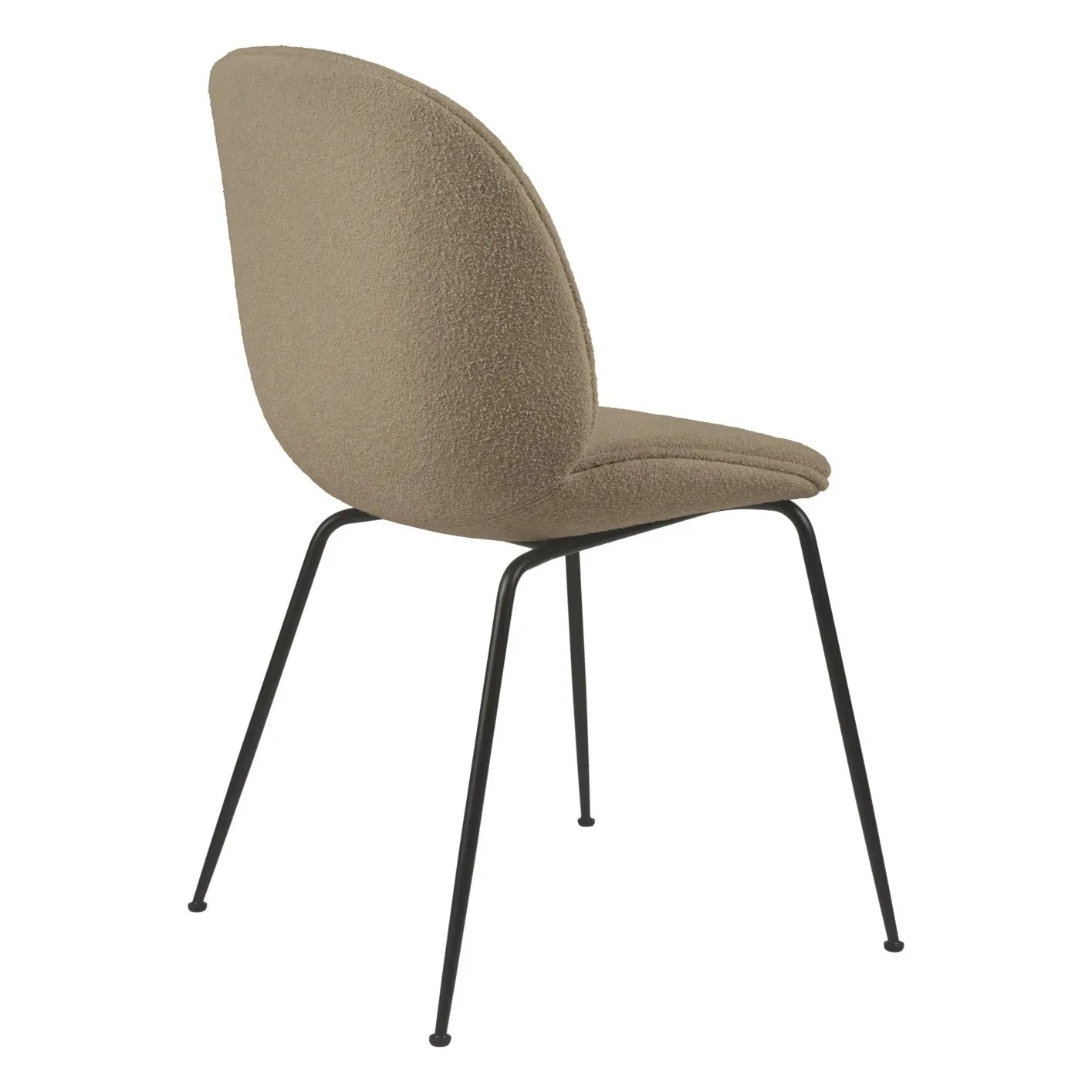 Gubi - Beetle Stuhl, Offener Bouclé-Bezug, Schwarzes Gestell - GamFratesi | Taupe braun