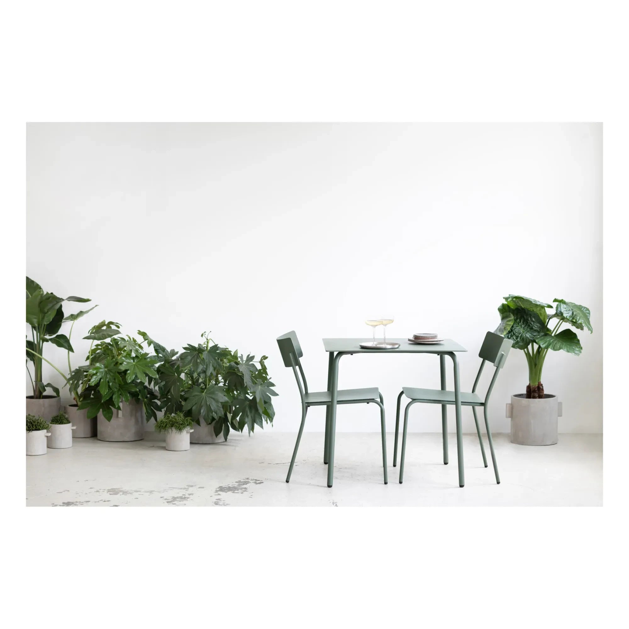 Serax - August Outdoor Quadratischer Beistelltisch | Eukalyptus