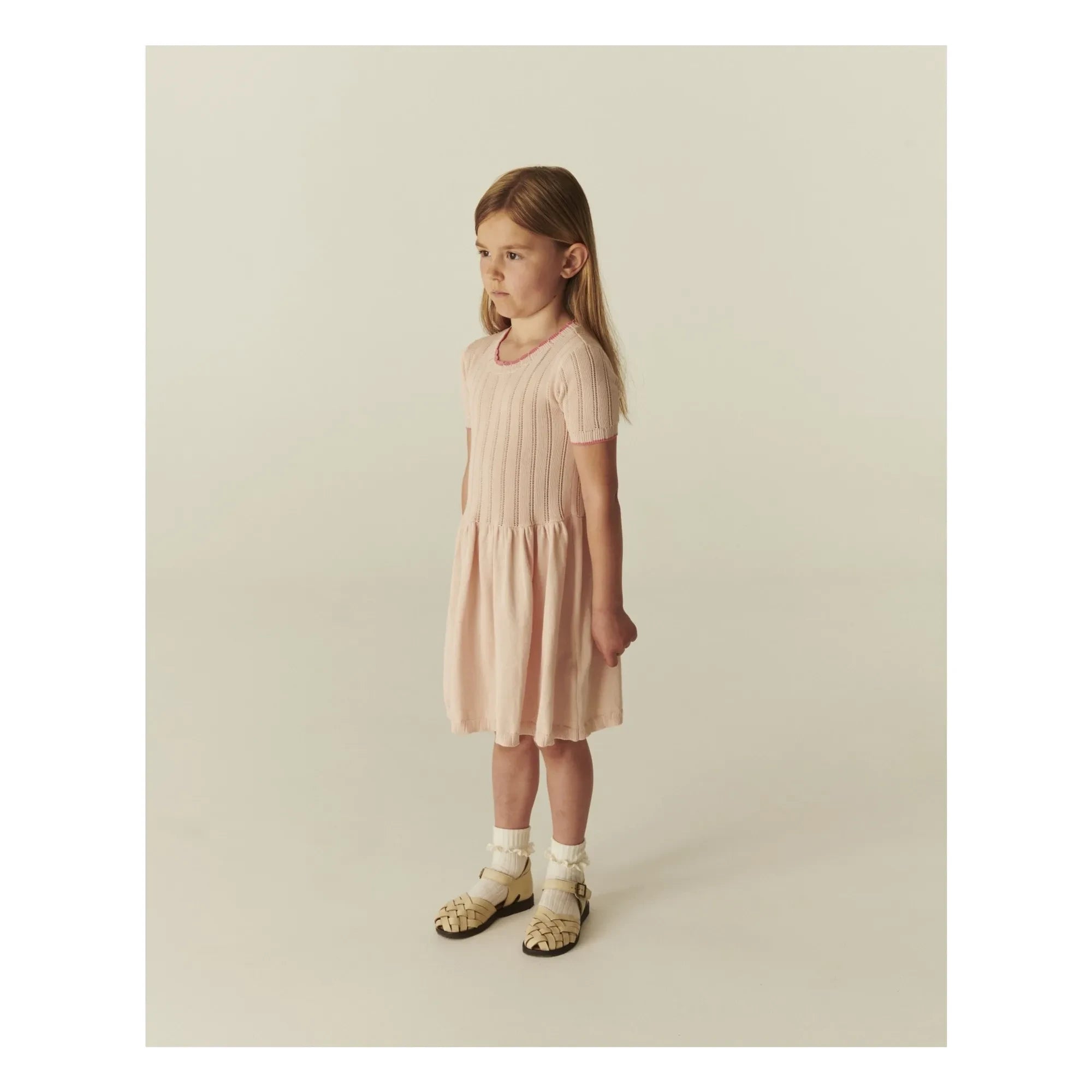 Copenhagen Colors – Lochmuster-Kleid aus Bio-Baumwolle | Pfirsich