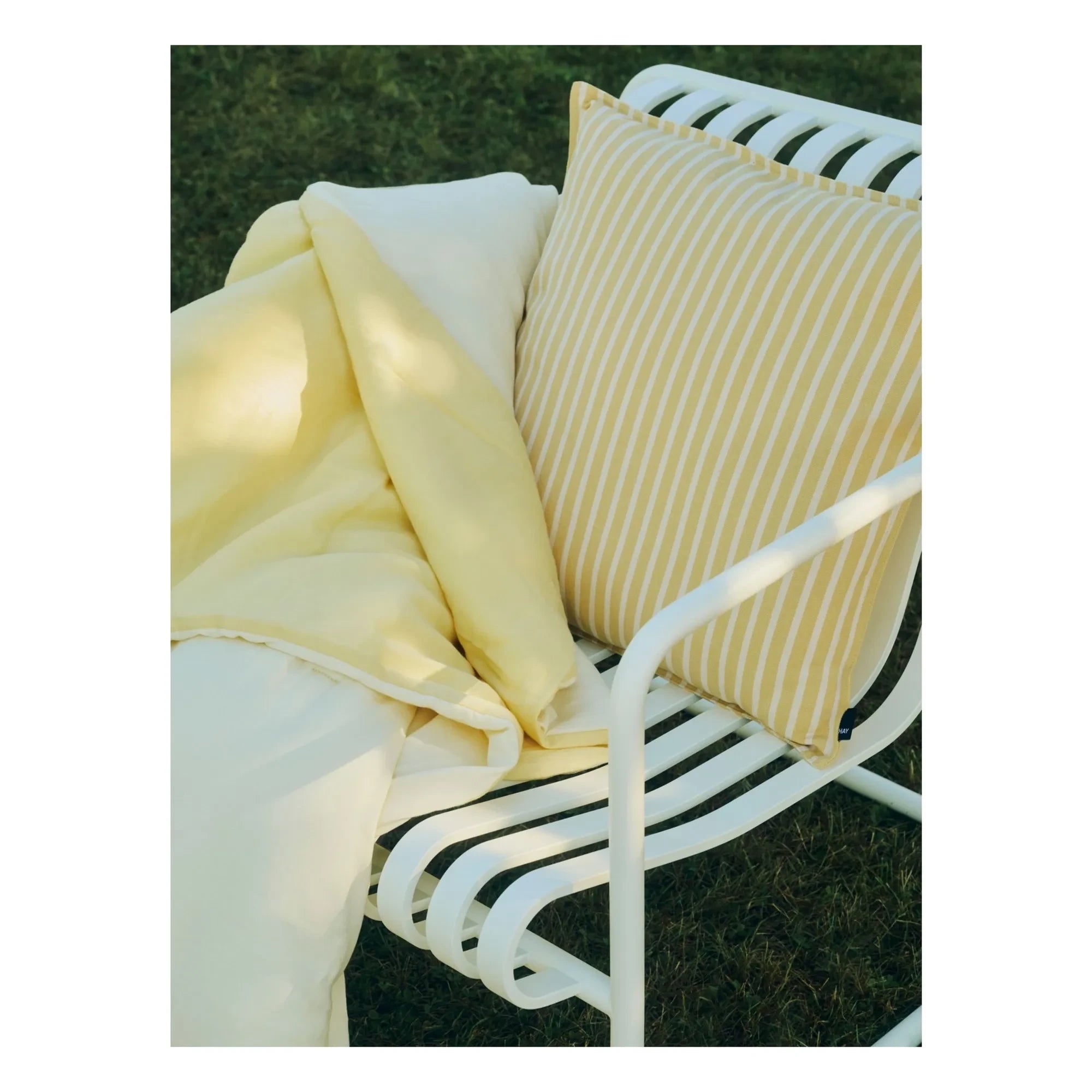 Hay - Terrazza Outdoor Kissen gestreift | Gelb