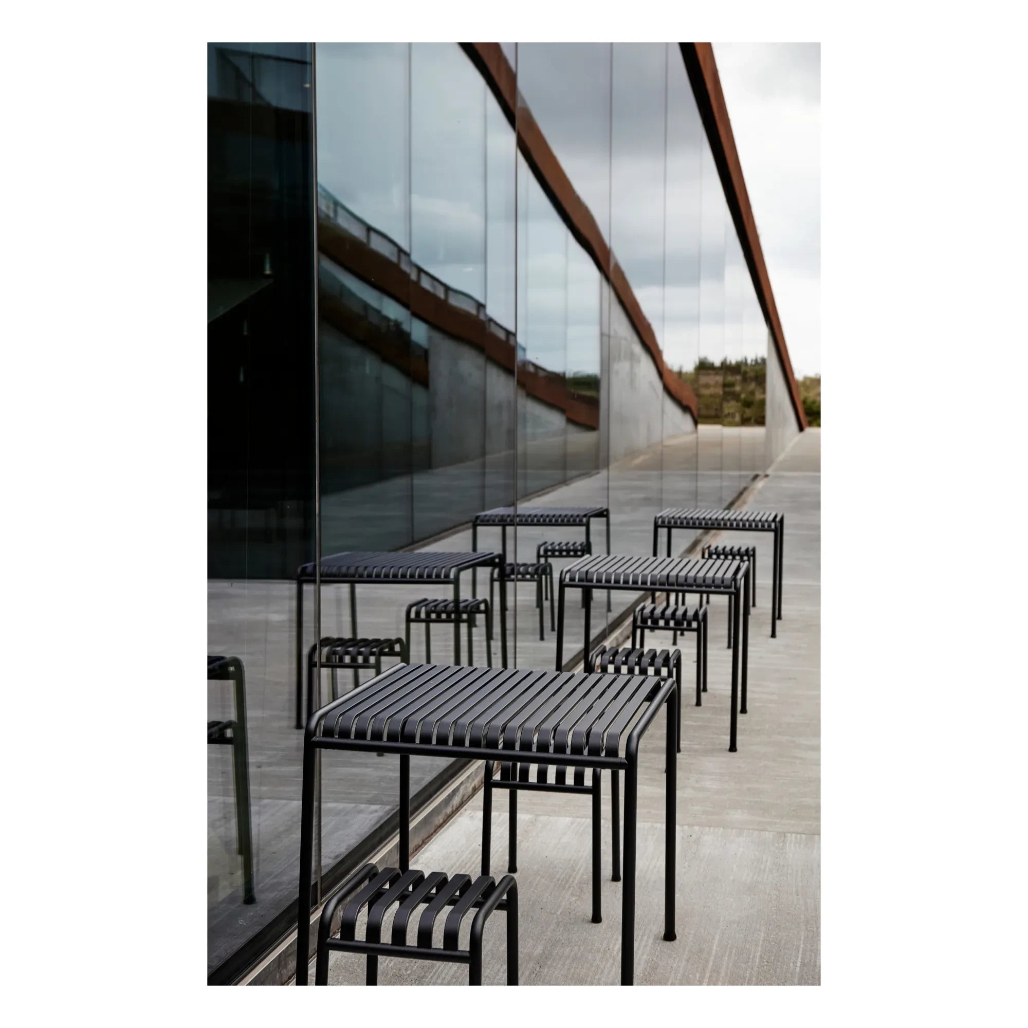 Hay - Ronan & Erwan Bouroullec Design Palissade Tisch - 82,5 x 90 cm | Anthrazit