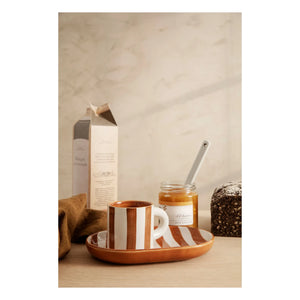 Ferm Living – Milu Porzellantasse mit Untertasse | Rot