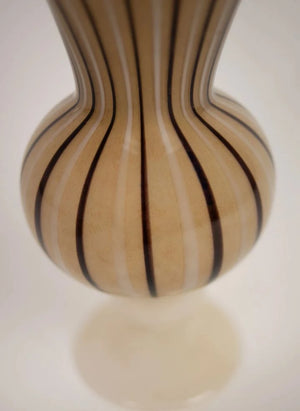 Olsson & Jensen - Stria Bodenvase | Latte