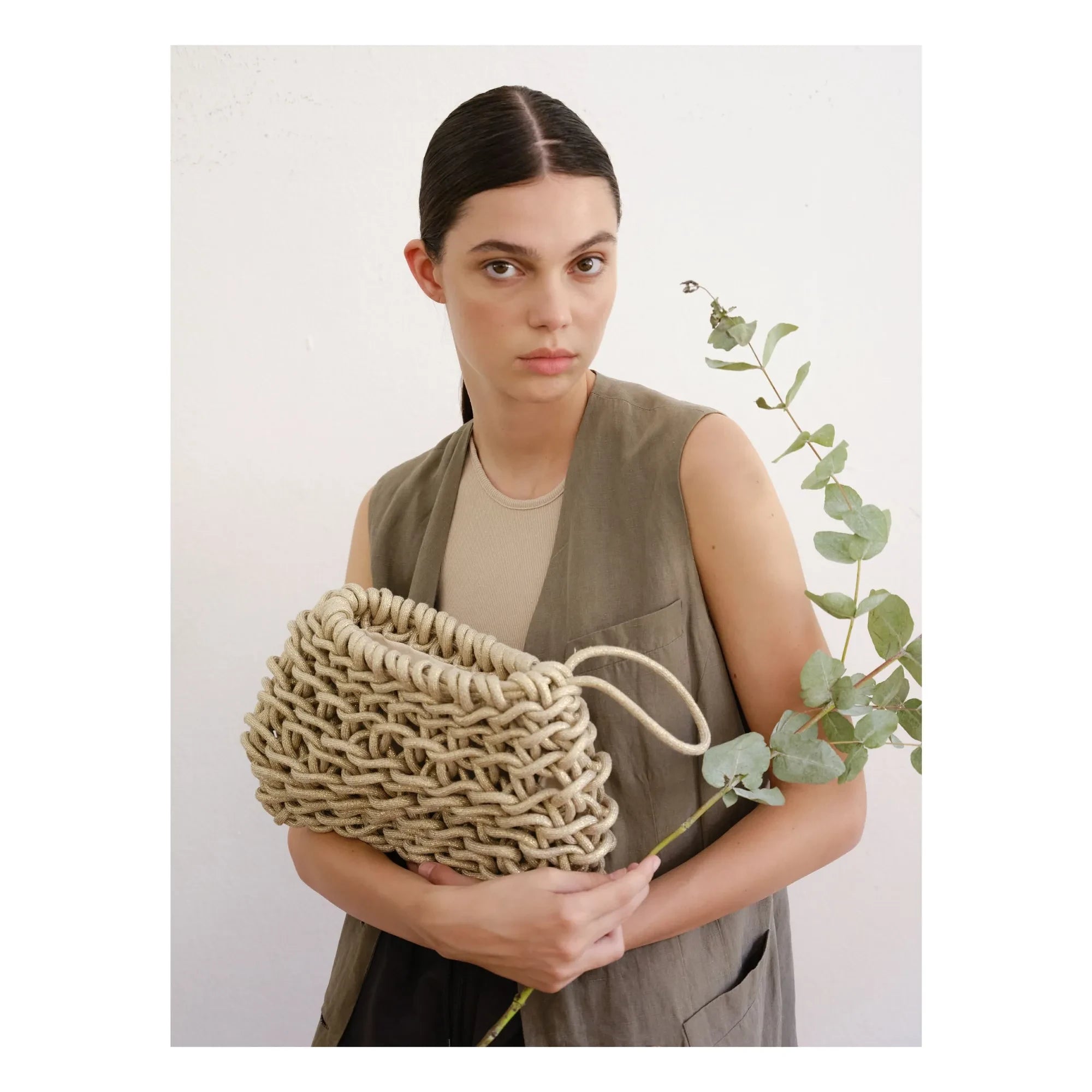 Alienina - Vero Metallic Clutch Bag | Leinen