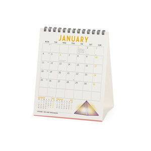 Legami - Paris 2027 Tischkalender - 12 x 14,5 cm