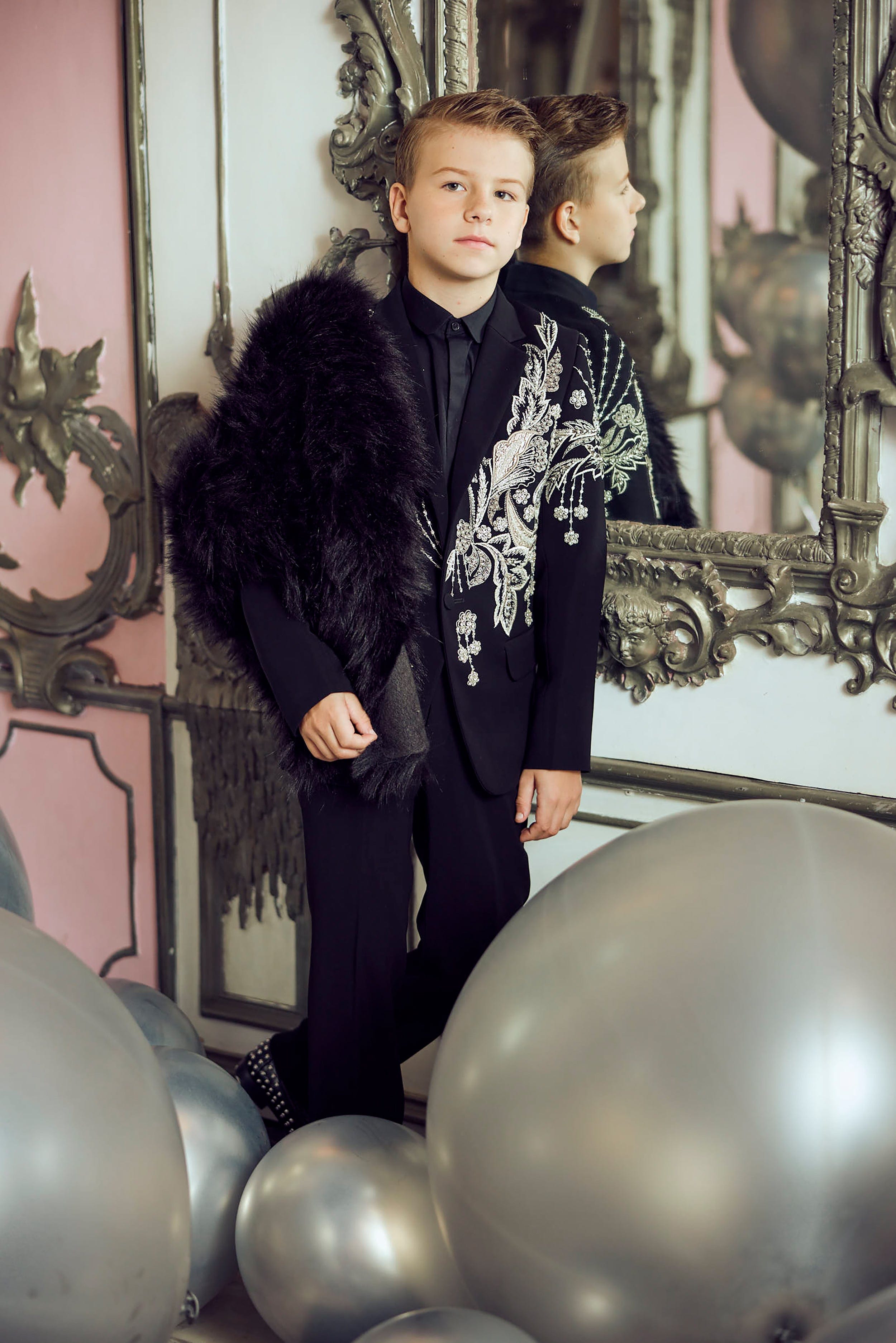 Maison Ava Boys Oberon Suit in Black