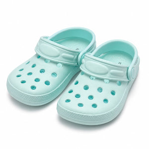 Weiter – mintgrüne Strandsandalen für Kinder