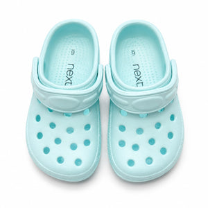 Weiter – mintgrüne Strandsandalen für Kinder