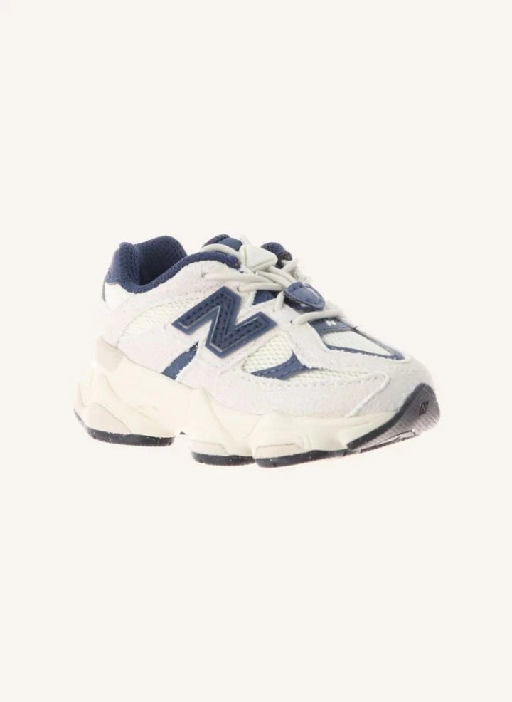 New Balance - Sneaker 9060 mit elastischen Schnürsenkeln | Marineblau