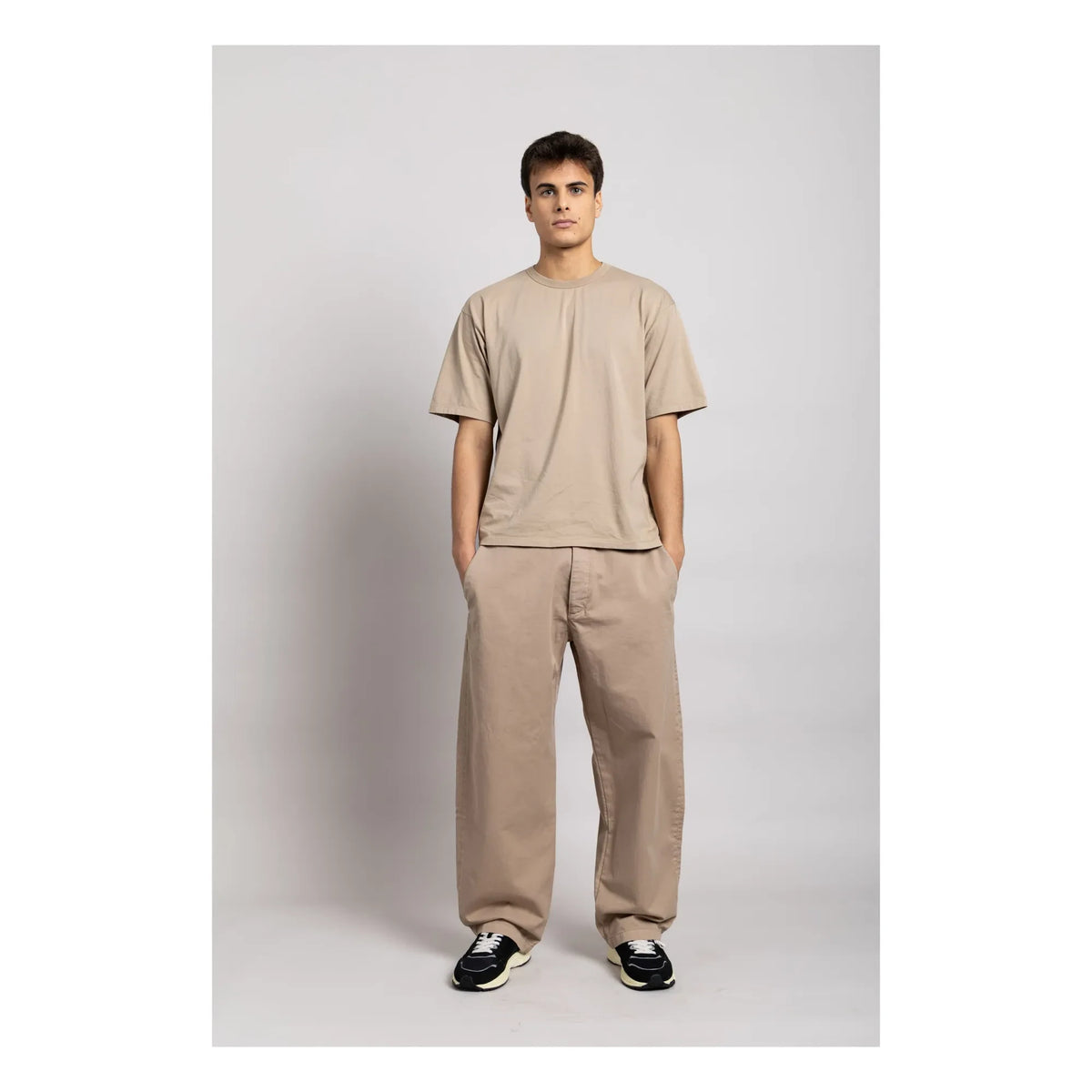 Smallable Man - Tosca Chinohose | Dunkles Beige-Braun