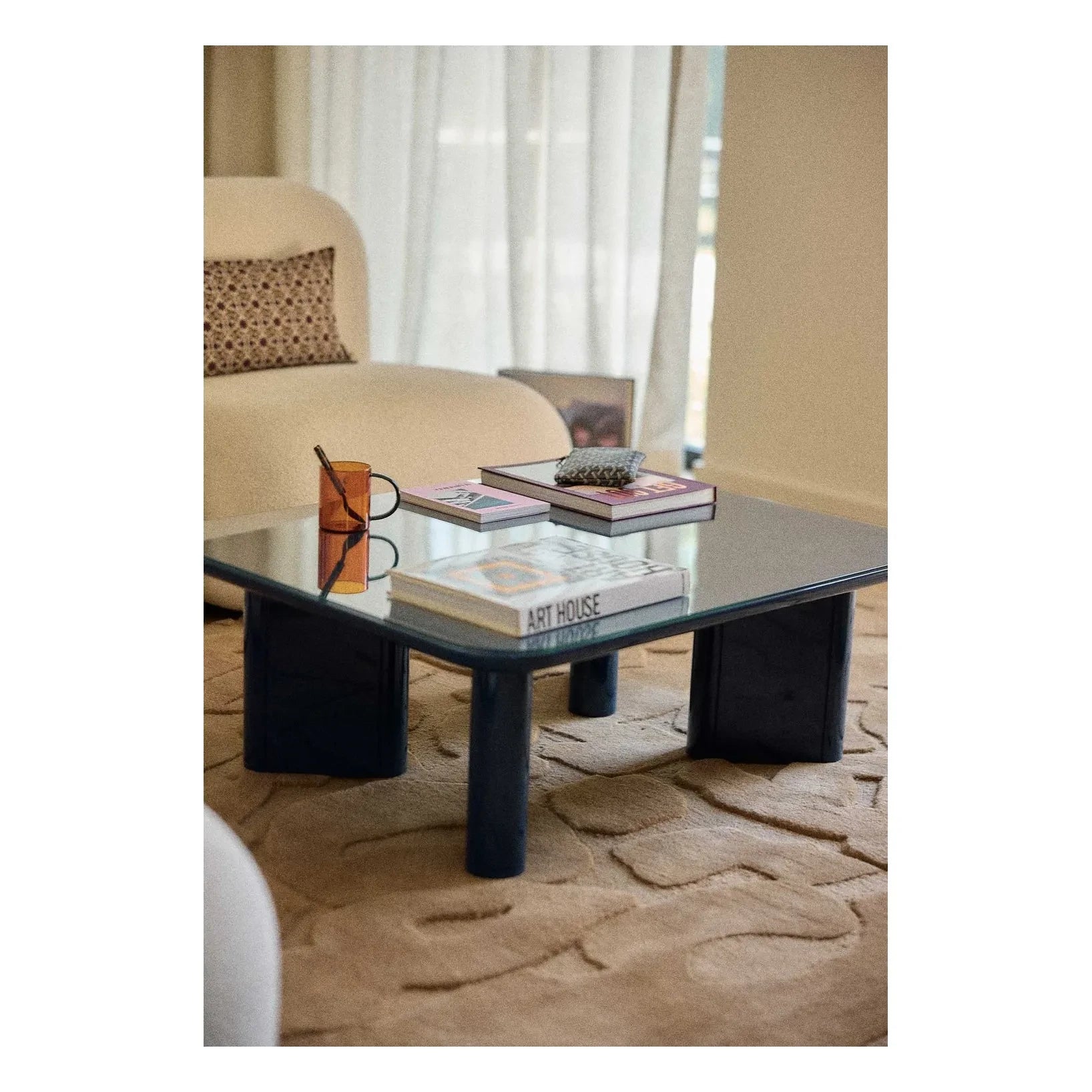 Gabrielle Paris - Thelma Lackierter Holz-Couchtisch | Blau