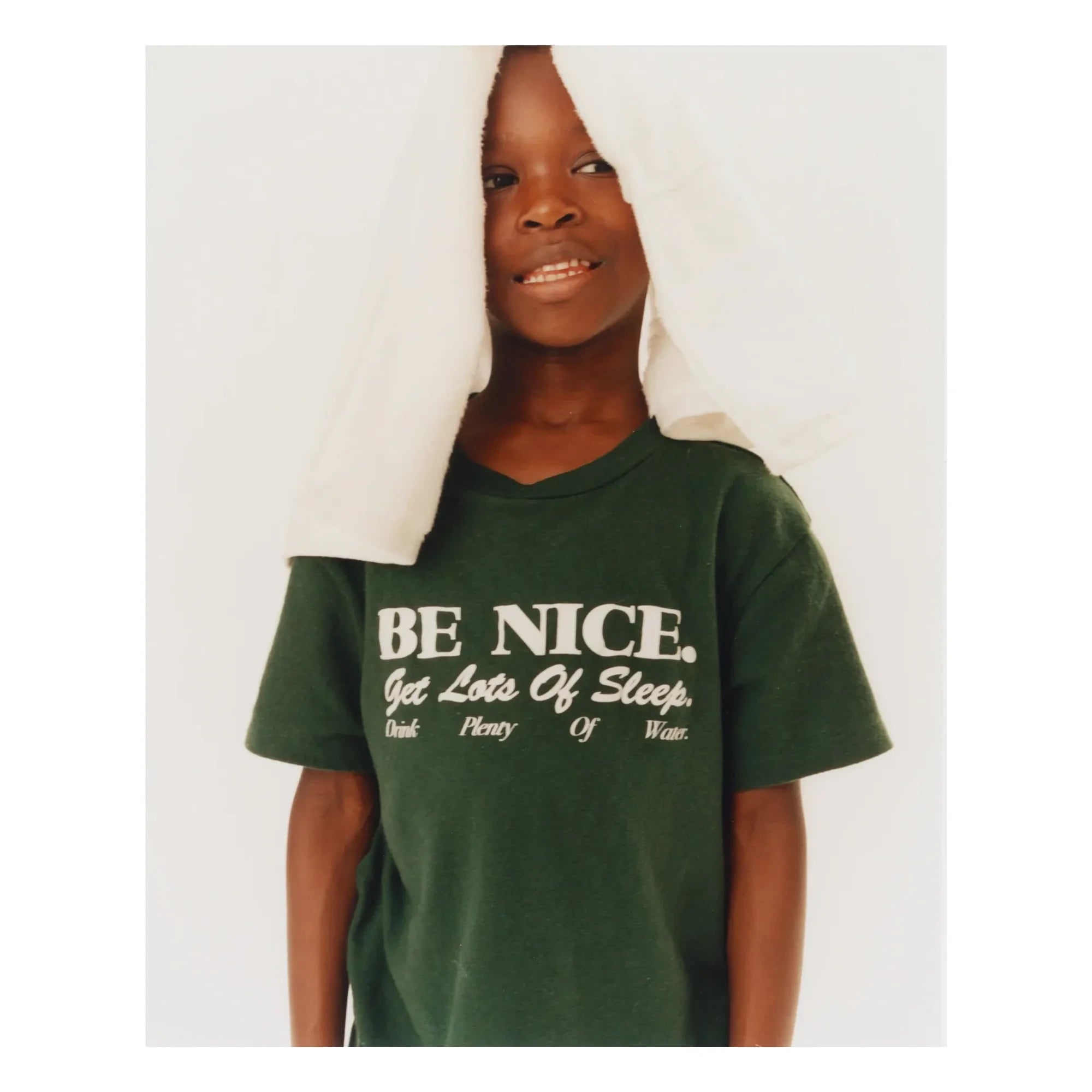 Sporty & Rich - Be Nice T-Shirt Recycelte Baumwolle | Dunkelgrün