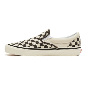 Vans - Checkerboard Classic Slip-On 98 DX Sneaker | Schwarz