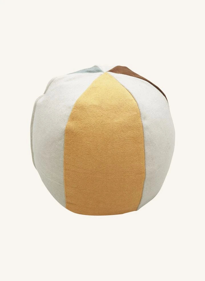 Lorena Canals - Pouf in Ballform
