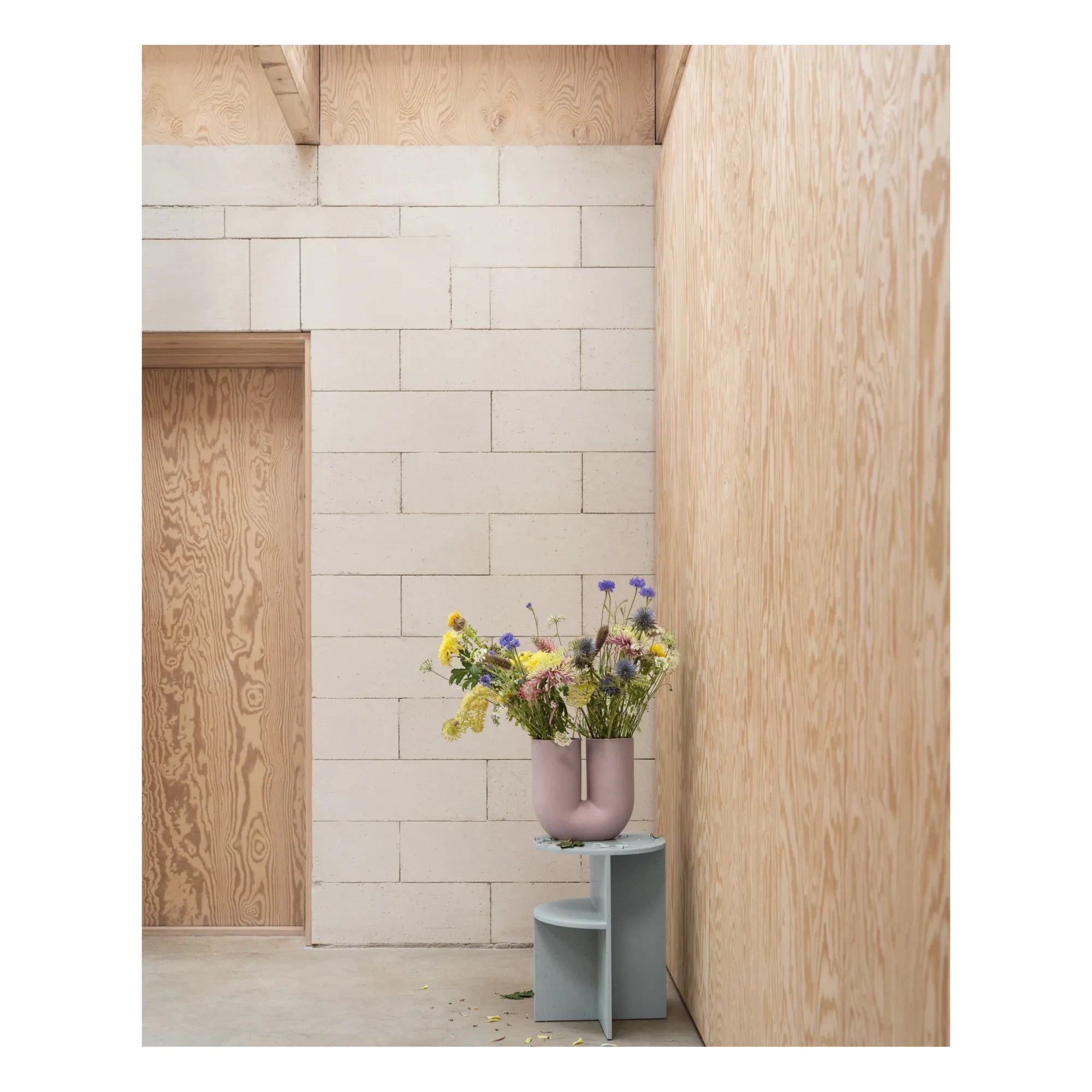 Muuto - Kink Vase | Dusty Pink