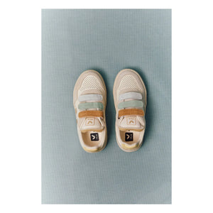 Veja - Veja x Bonpoint Small V-90 Leder O.T. Scratch Sneaker | Grau