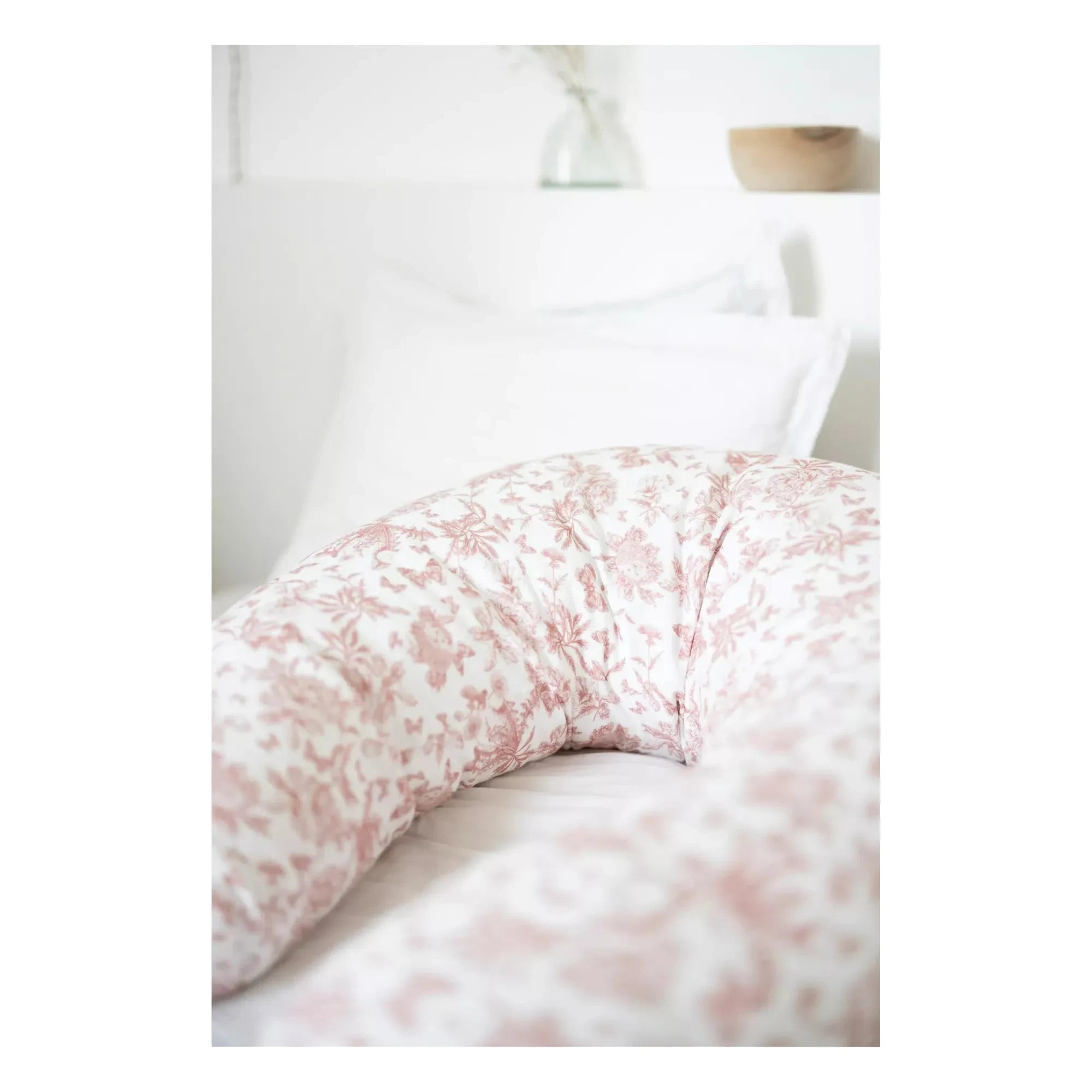 Tartine et Chocolat - Toile de Jouy Stillkissen | Pfirsich