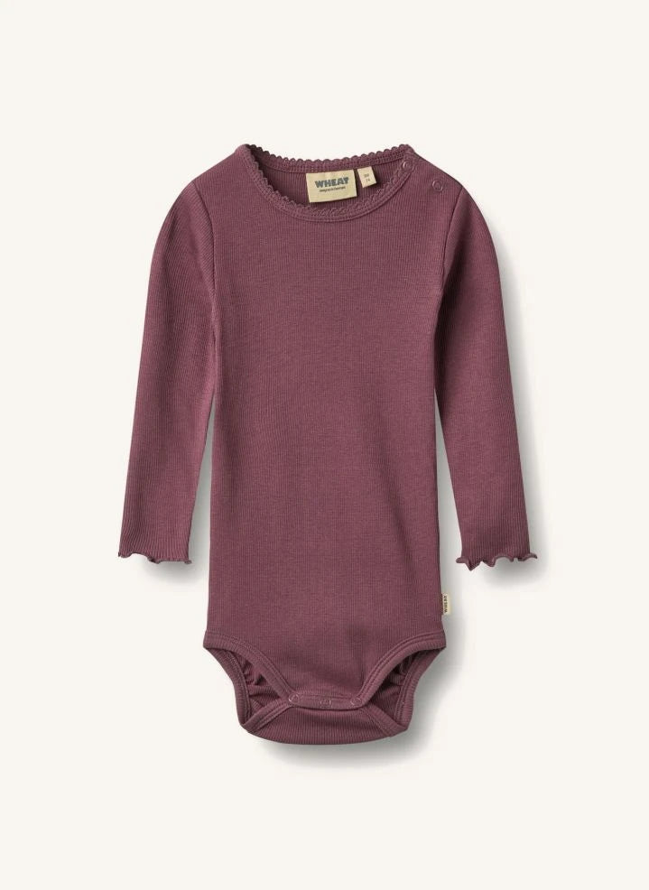 Wheat - Regitze Bio-Baumwollbody | Aubergine