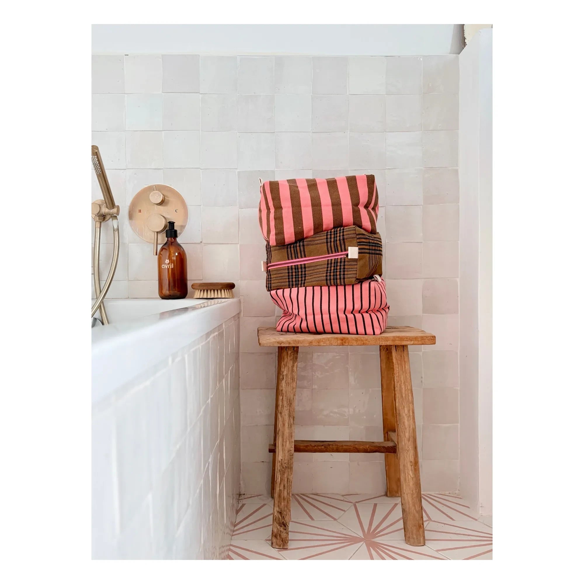 Rose in April - Vic Tartan Kosmetiktasche | Braun