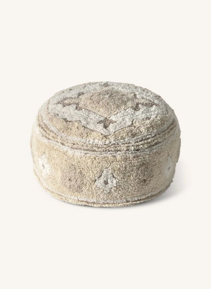 Lorena Canals - Persischer Pouf | Sand