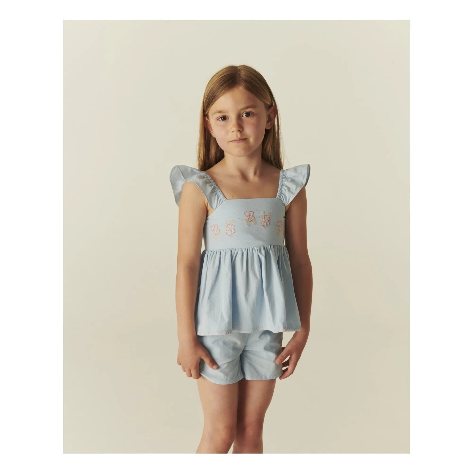 Copenhagen Colors – Gestreiftes Sommer-Set aus Bio-Baumwolle, Oberteil und Shorts | Hellblau