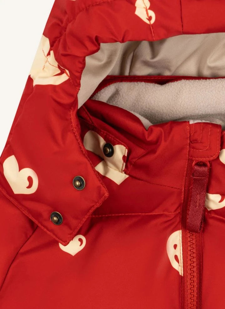 Konges Sløjd - Nuka Kapuzen-Pufferjacke mit recycelter Faserfüllung und Herzmuster | Rot