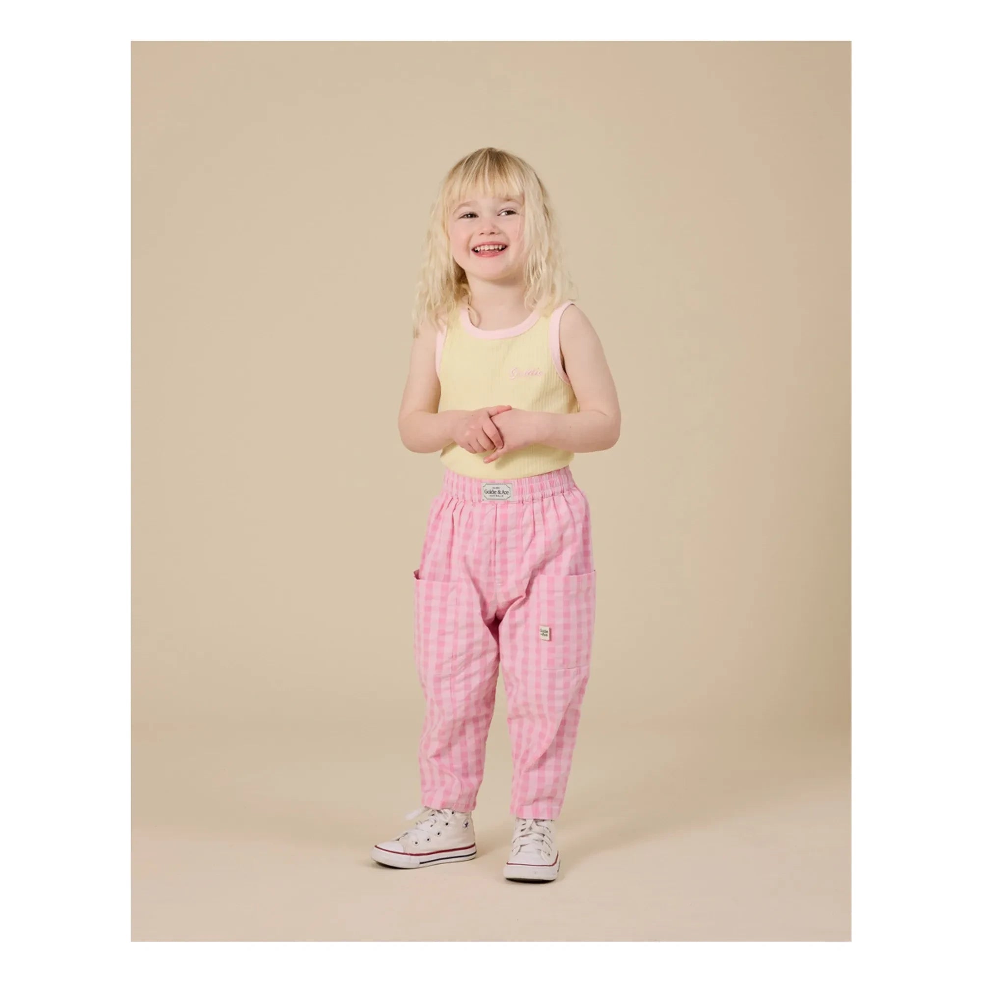 Goldie + Ace – Hose mit Vichykaro-Taschen | Pink
