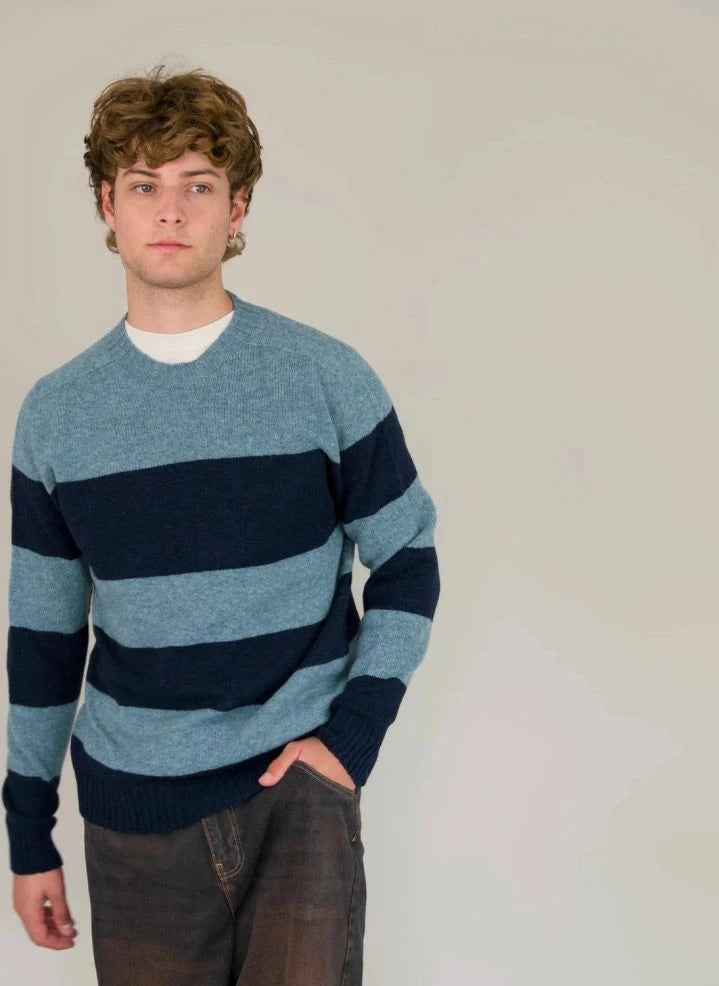 Origin Knitwear - Gestreifter, nahtloser Wollpullover | Blau