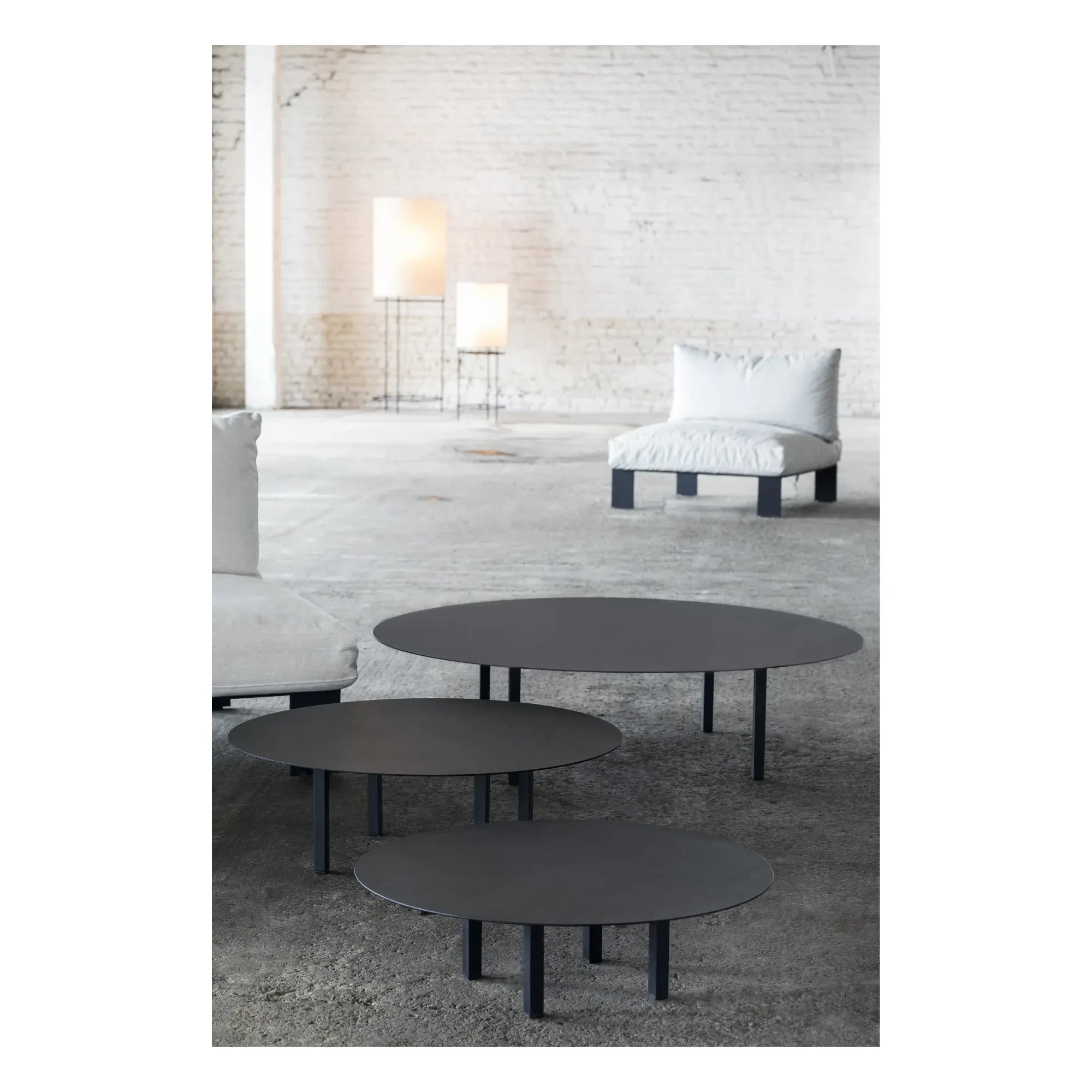 Serax - 01 Metall Couchtisch | Schwarz
