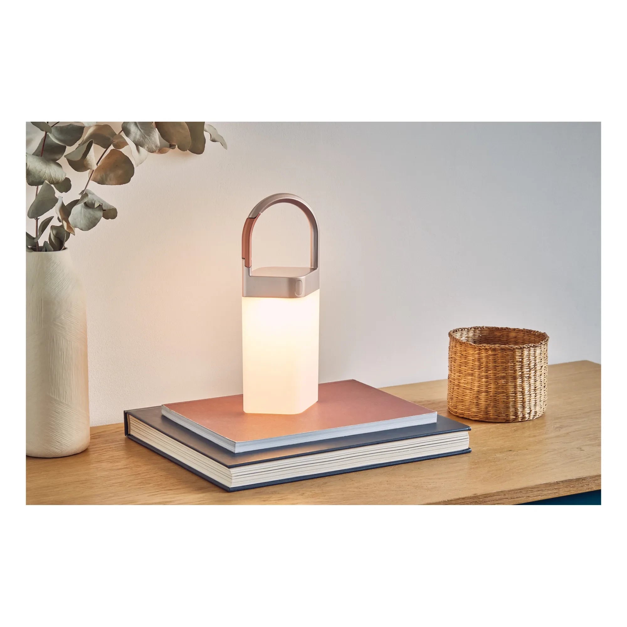 Lexon - Horizon Tragbare LED-Hängeleuchte für den Außenbereich | Gold