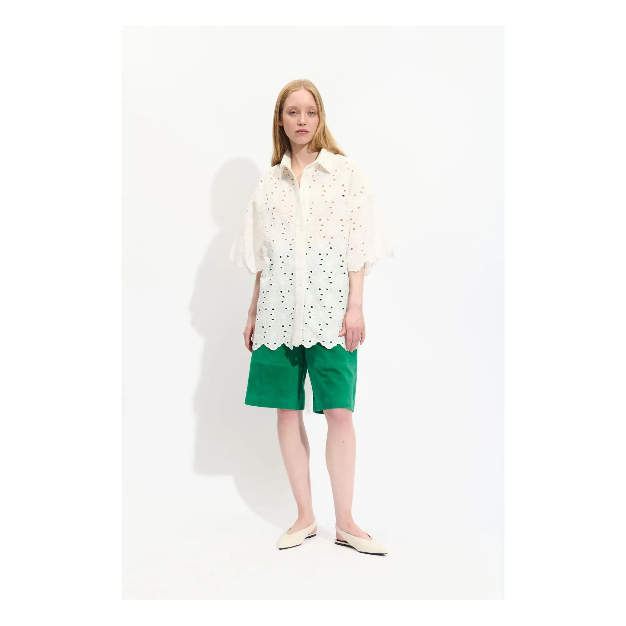 BELLEPIECE - Pio Baumwolle Bestickte Bluse | Weiß