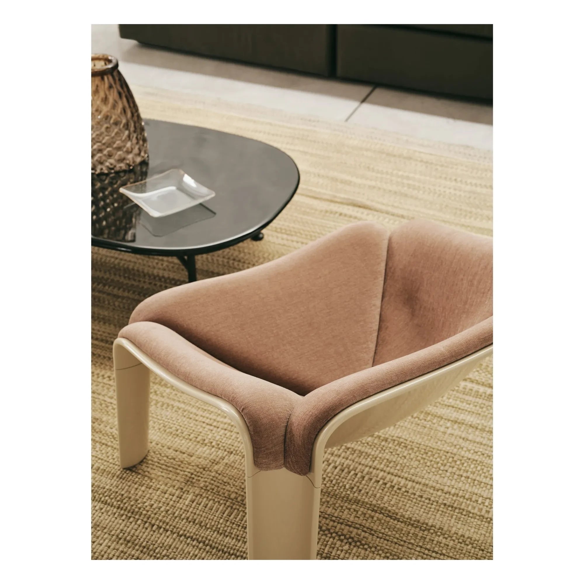 Gubi - Carmel Keramik Beistelltisch, OEO Studio | Schwarz