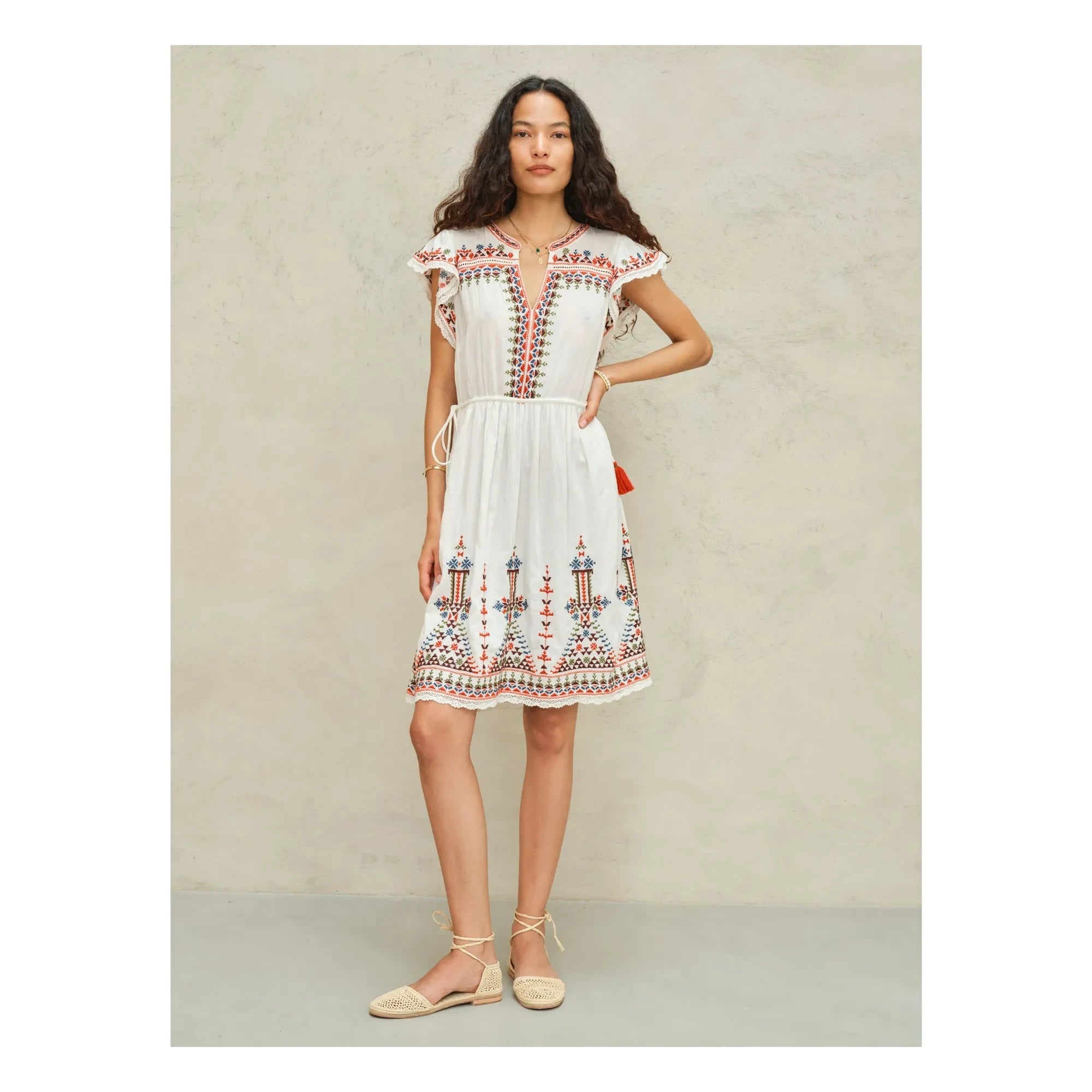 M.A.B.E. - Rani Baumwollstickerei-Kleid | Ecru