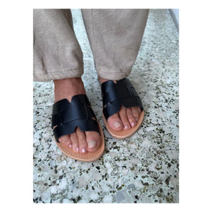 Théluto - Oriane Slipper | Schwarz