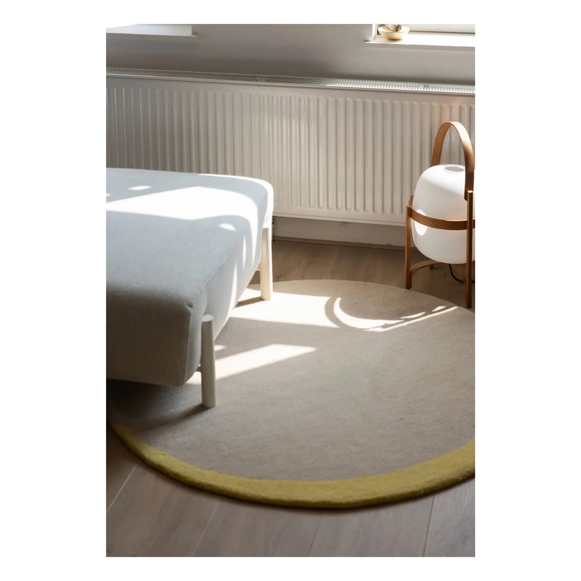 Suite 702 - Eclipse Teppich | Hellblau