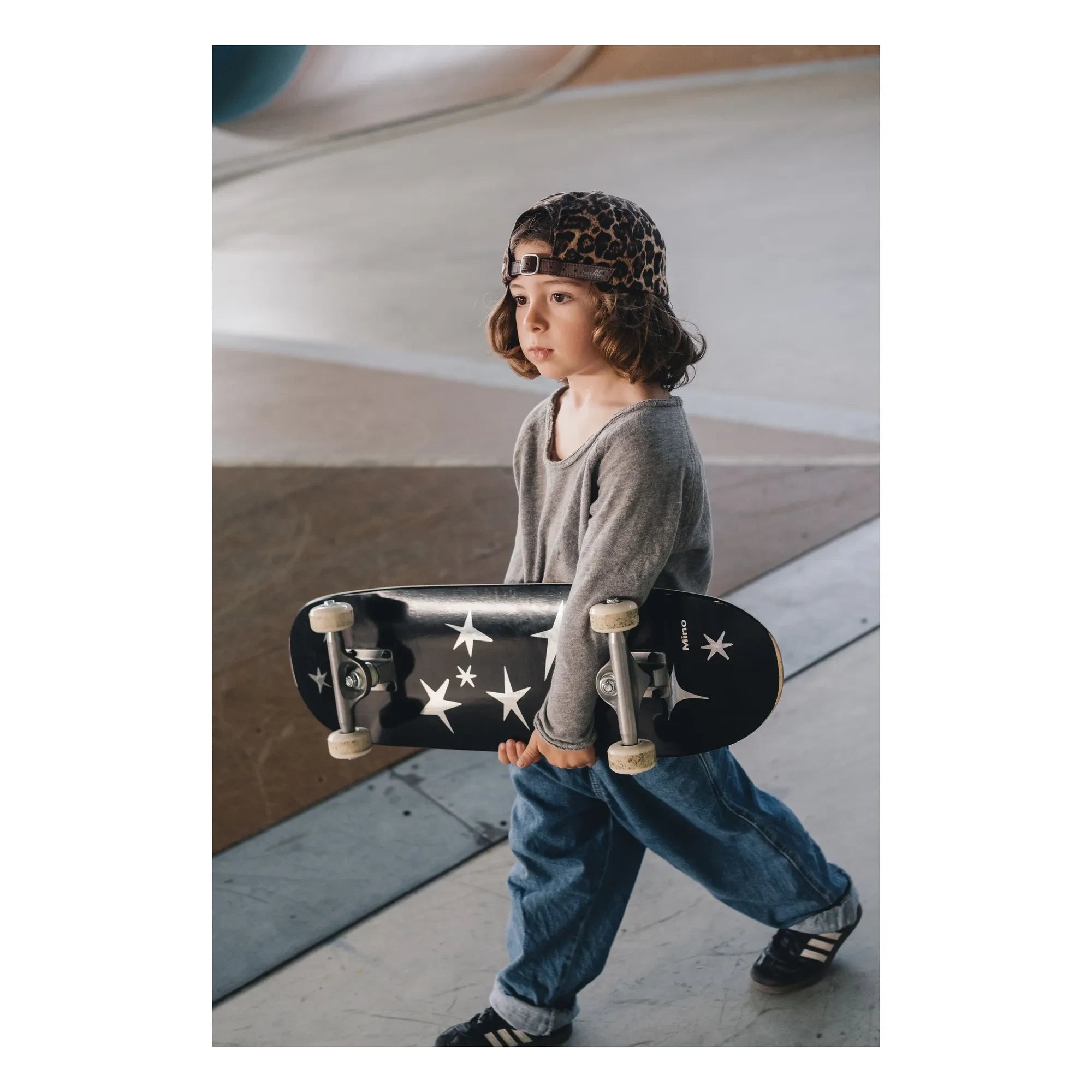 Mino Skateboards - Sunny Stars Skateboard | Schwarz