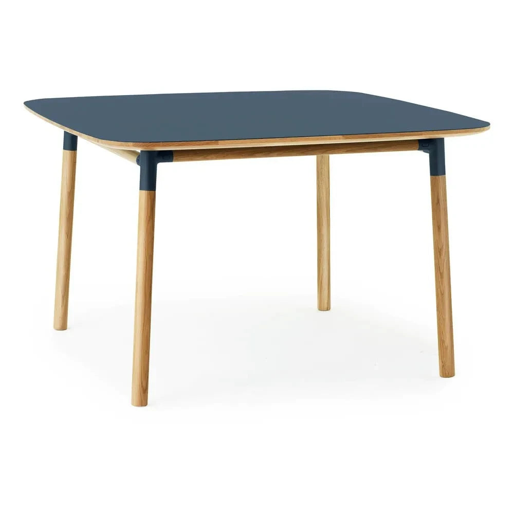 Normann Copenhagen - Form Kare Tisch 120x120cm | Blau
