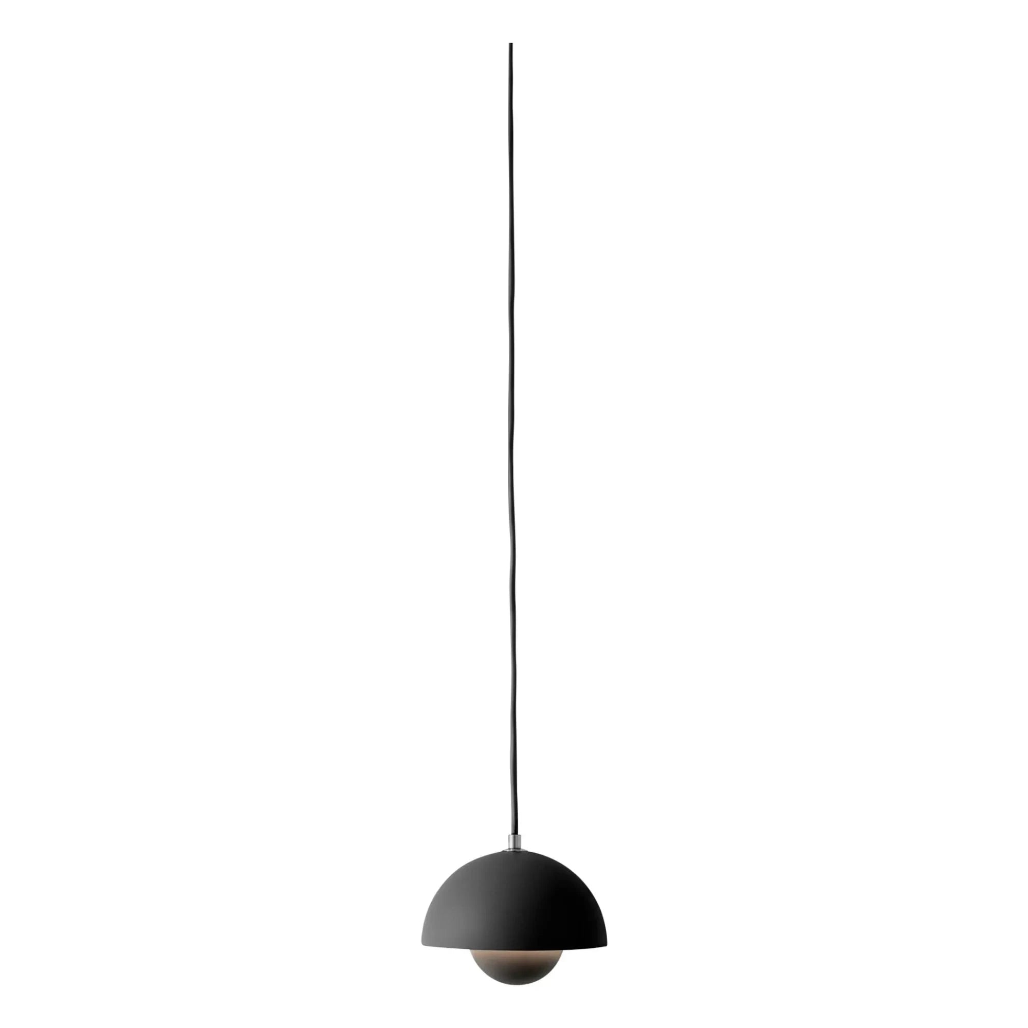 & Tradition - Pendelleuchte Flowerpot VP10, Verner Panton | Schwarz