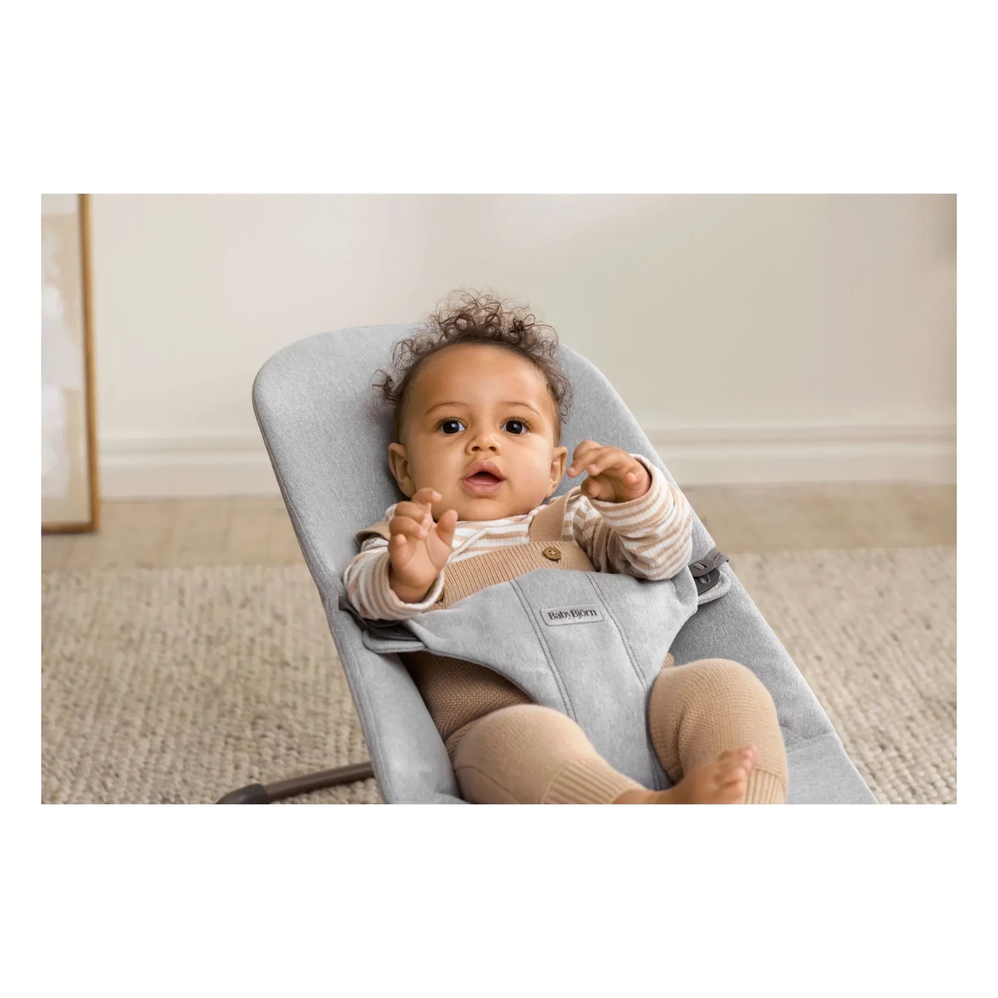 BabyBjörn – Bliss Gemusterte Gewebe-Jersey-Babywippe | Hellgrau