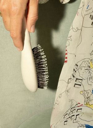 La Bonne Brosse - La Petite Brosse: Grundsanfte Bürste Nr. 03 - Empfindliche Kopfhaut | Creme