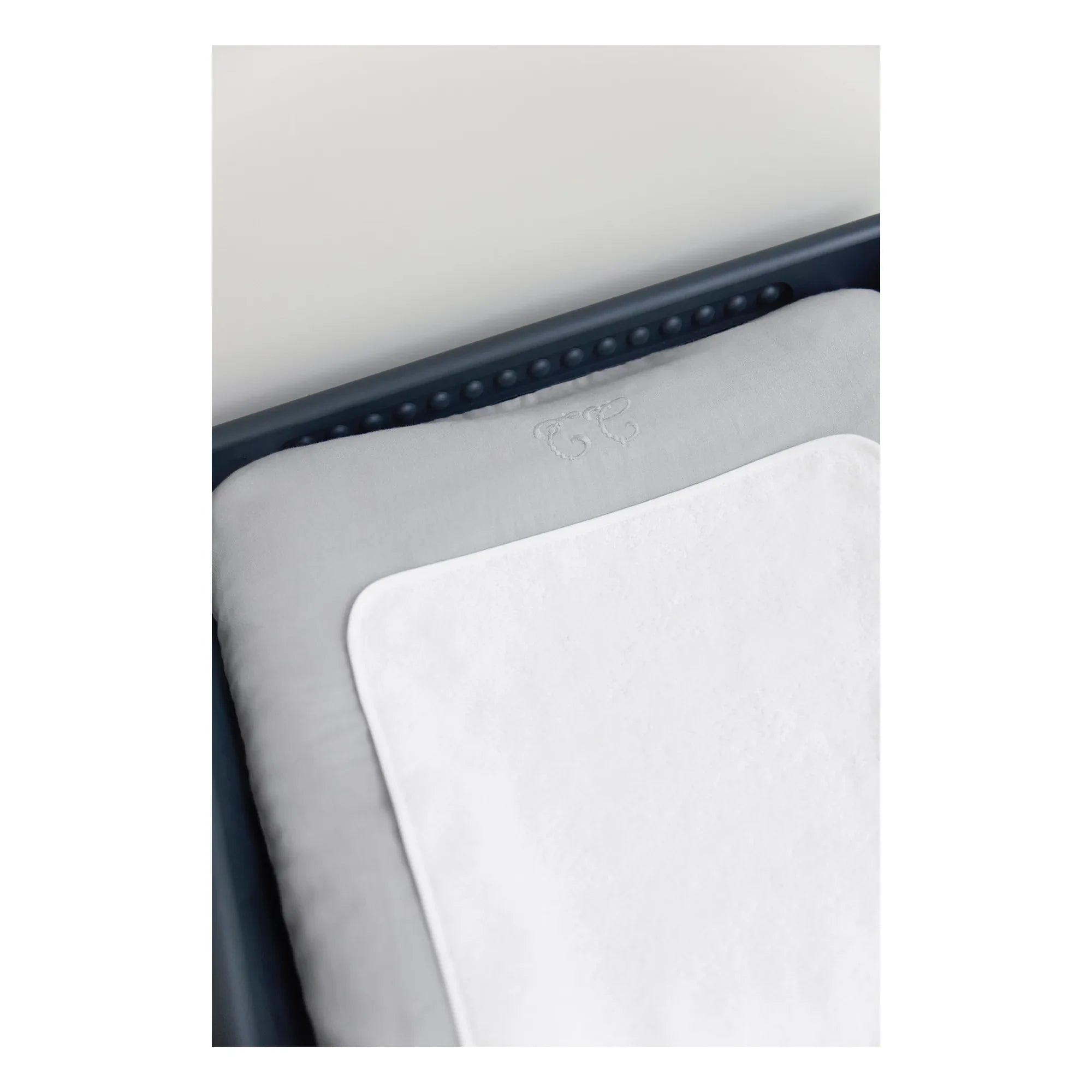 Tartine et Chocolat - Wickelauflage Toile de Jouy | Grau