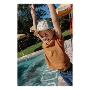 Hello Hossy - Trucker-Kappe mit geschwungenem Schirm Miami Beach Recycelte Fasern | Beige